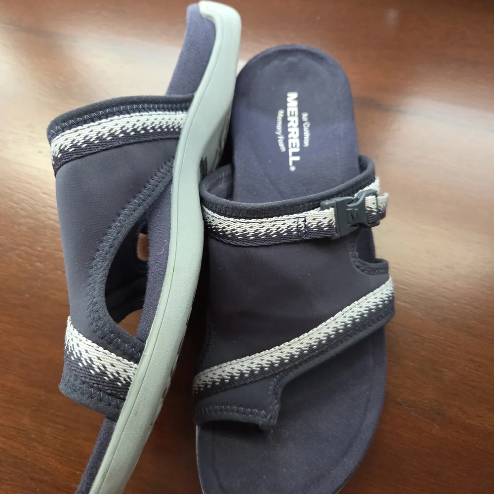 Merrell Women's Navy Sandals- Size 8 - Picture 7 of 7